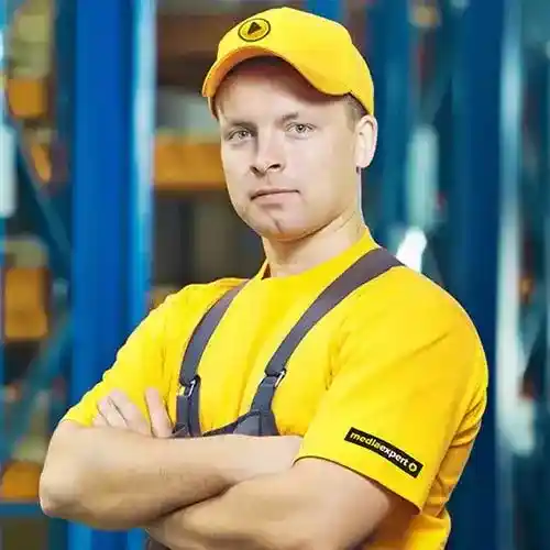 Okładka realizacji Praca w Media Expert Magazyn